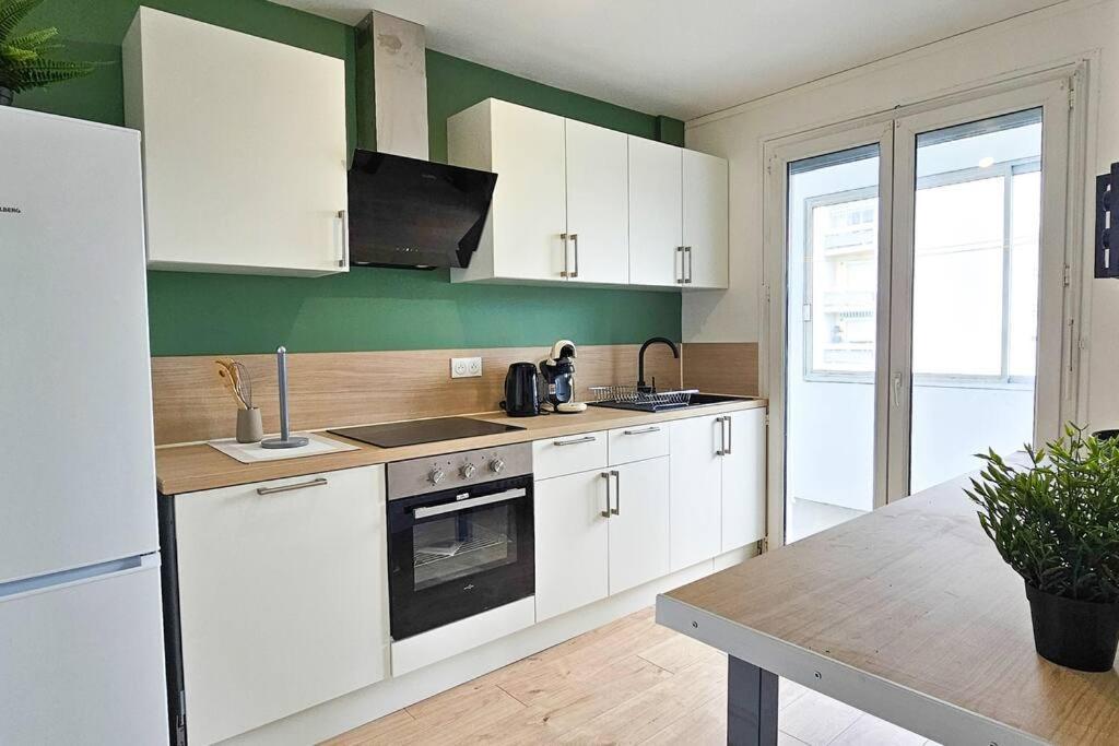 C'Est Chez Maurice! 4 Ch Wifi Balcon Parking Free Apartment Сент Етиен Екстериор снимка
