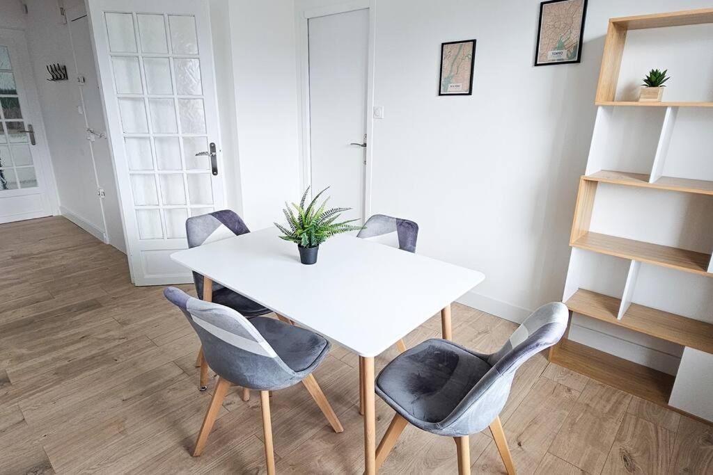 C'Est Chez Maurice! 4 Ch Wifi Balcon Parking Free Apartment Сент Етиен Екстериор снимка